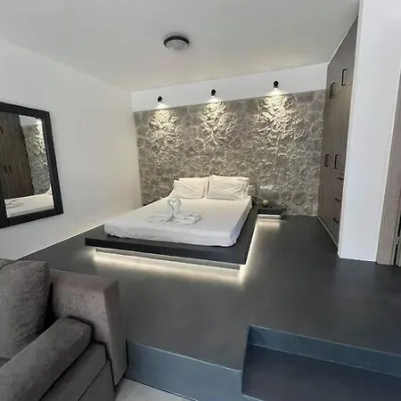 Rock N Sun - Brand New In Ermioni