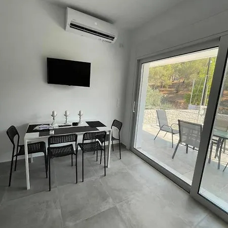 Apartment Dimarakis Collection - Rock N Sun Apartment - Ermioni