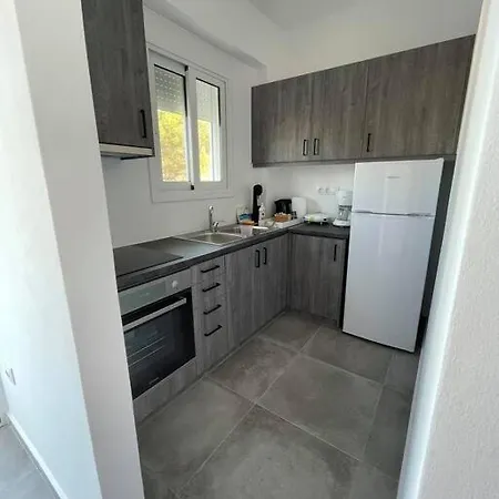 דירה Rock N Sun - Brand New In ארמיוני